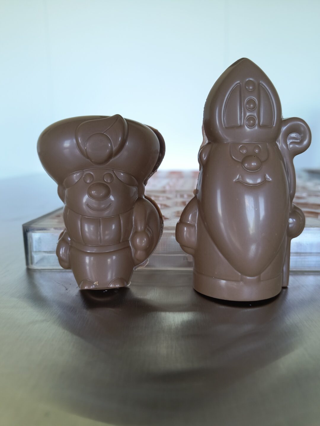 Sinterklaas of  piet gevuld 100 gram